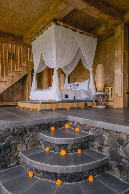 Villa Makerti Bali~Bamboo House Selat Exterior foto