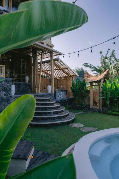 Villa Makerti Bali~Bamboo House Selat Exterior foto