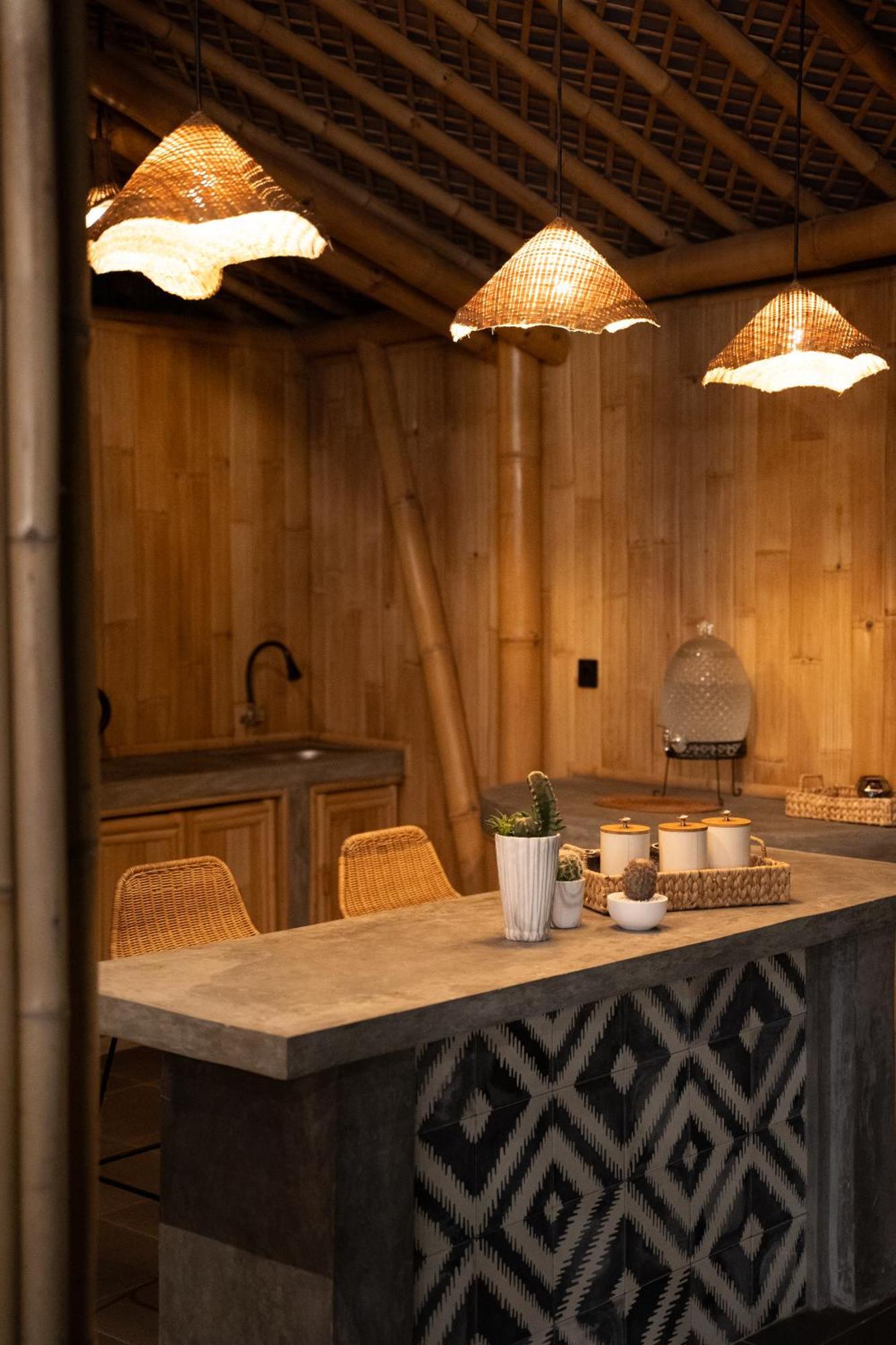 Villa Makerti Bali~Bamboo House Selat Exterior foto