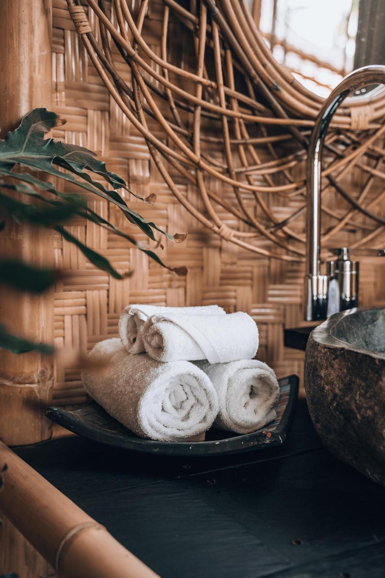 Villa Makerti Bali~Bamboo House Selat Exterior foto